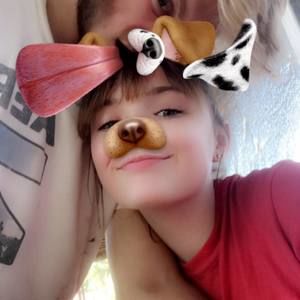 Meet your Posher, Alexia